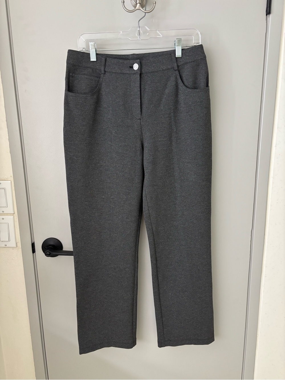 St. John Women’s Gray Straight Leg Pants